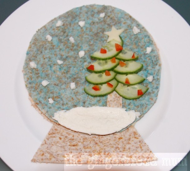 cute lunches: Christmas tree snow globe