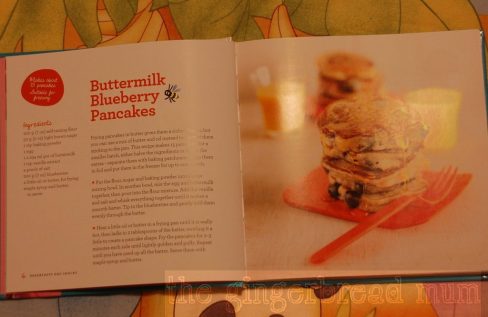 Annabel Karmel's buttermilk bluleberry pancakes