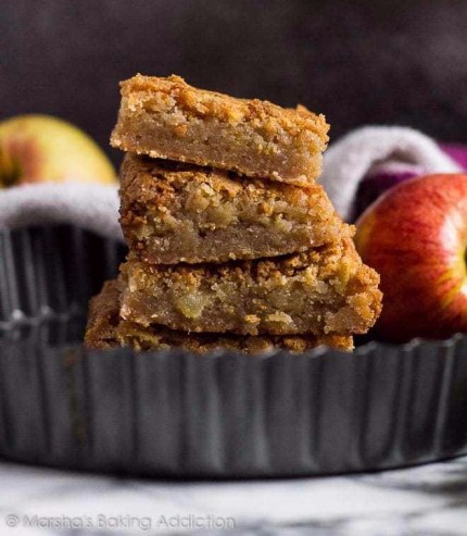 MarshasBakingAddiction-AppleCinnamonBlondies